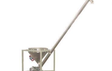 skrutkovací výťah