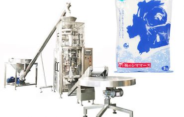 soľná vertikálna forma plniaca tesniaci stroj s volumetrickou miskou
