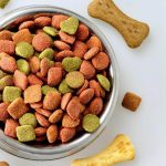 Automatická výrobná linka na balenie krmiva pre domáce zvieratá