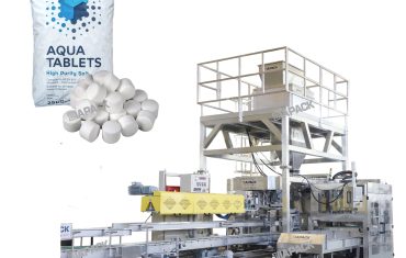 Stroj na balenie soľných tabliet s hmotnosťou 25-50 kg